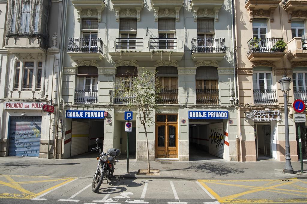 Sueca Apartment With Terrace Ruzafa Mid-Term バレンシア エクステリア 写真