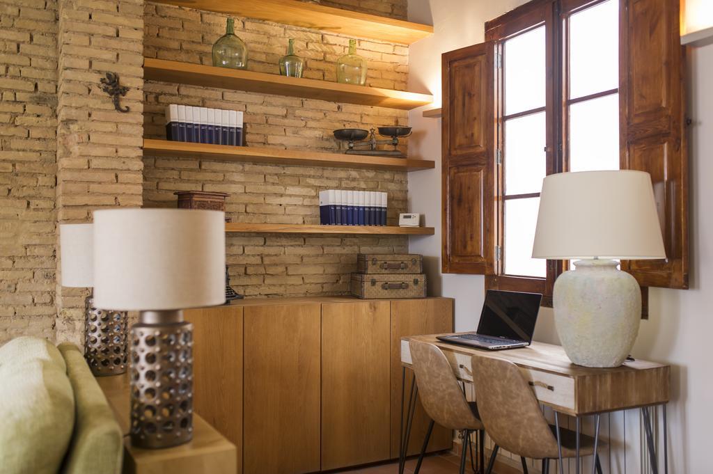 Sueca Apartment With Terrace Ruzafa Mid-Term バレンシア エクステリア 写真